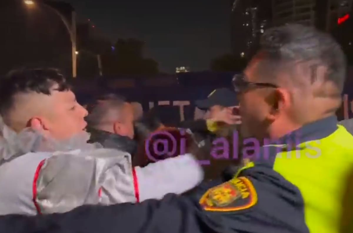 VIDEO| Caravana de Día de Muertos termina en golpes