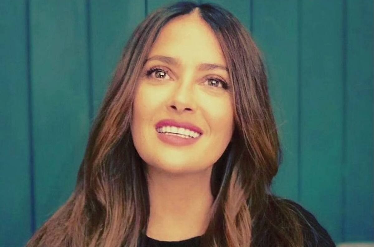 Salma Hayek comparte secreto de belleza para evitar las arrugas