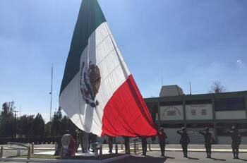 24 de febrero: ¿Qué significan los colores de la bandera de México?