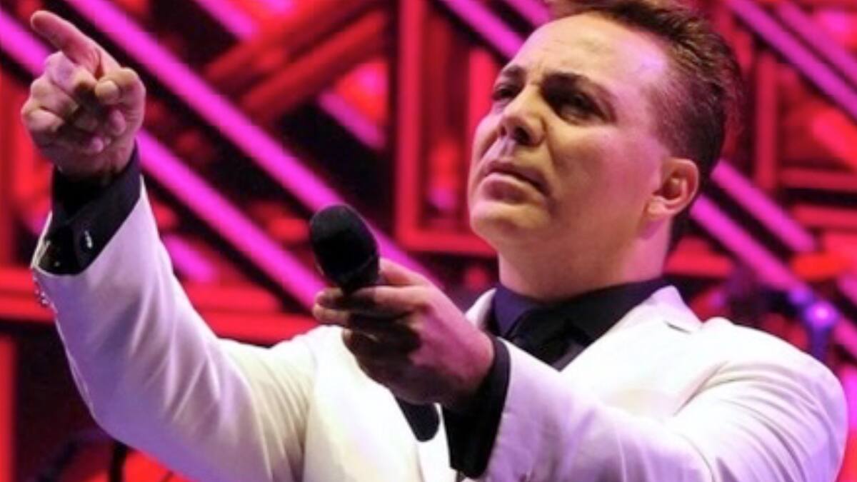 Así cantó Cristian Castro al papa Francisco en el Vaticano