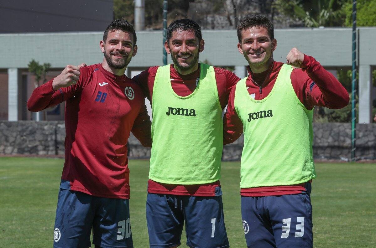 Lista la sorpresiva convocatoria de Cruz Azul para jugar ante Mazatlán