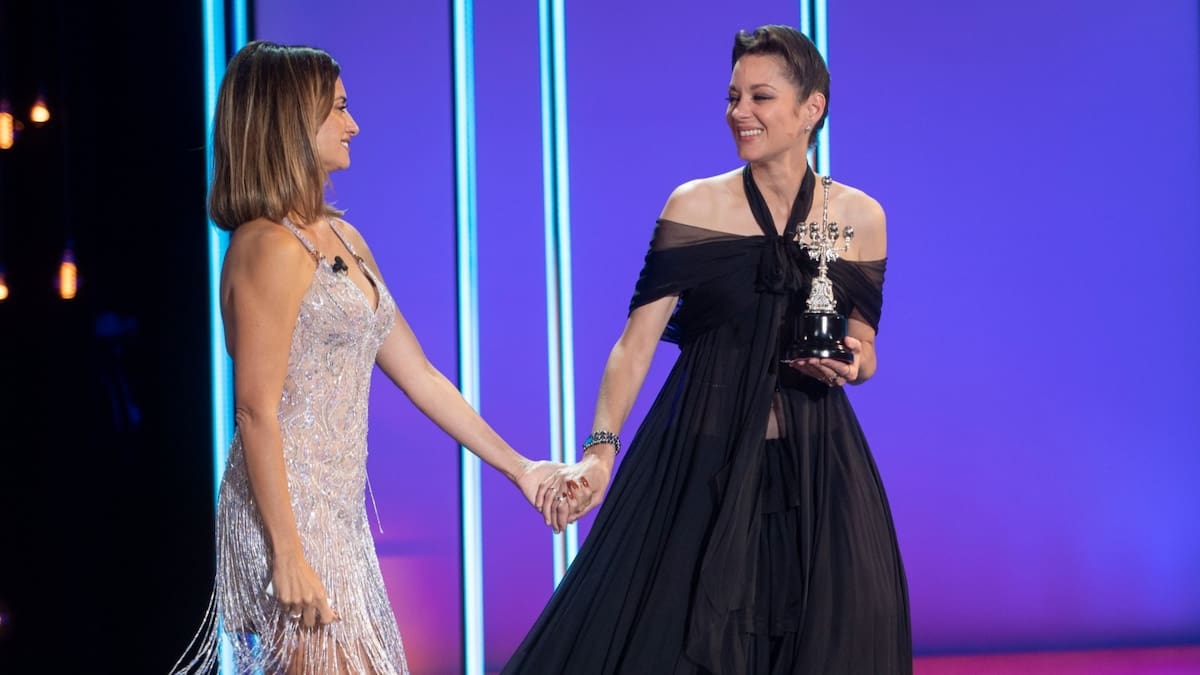 Penélope Cruz y Marion Cotillard brillan en San Sebastián