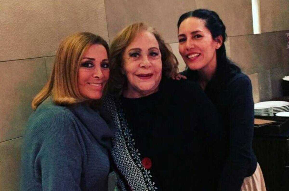 Stephanie Salas celebró con su mamá y abuela el 15 de septiembre con unos ricos buñuelos