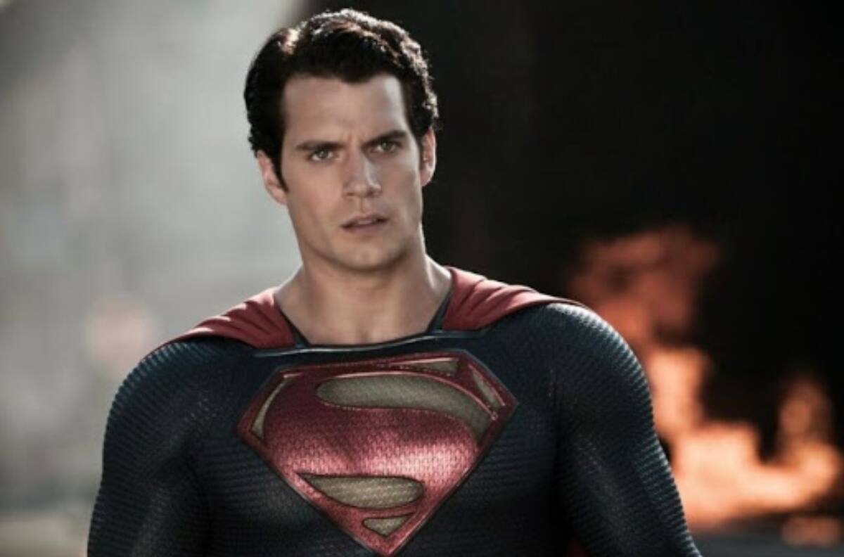 Henry Cavill ya tenía muy claro que quería ser Superman desde niño y lo comprobó con una fotografía en el Día Internacional de la Mujer