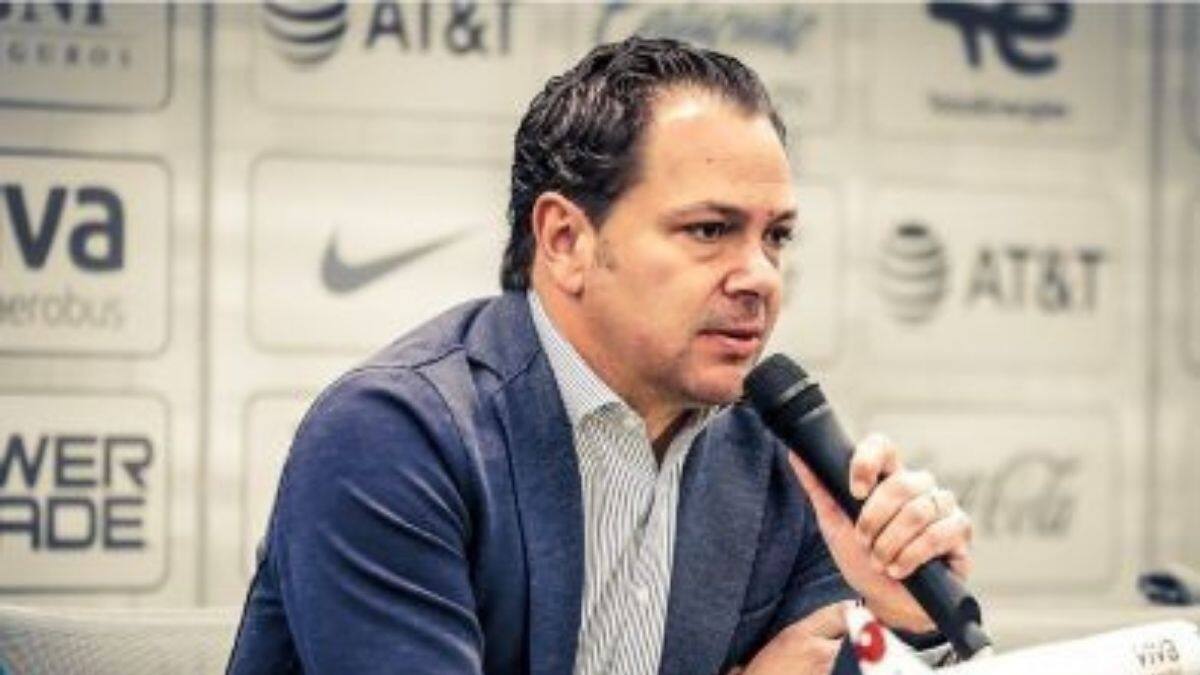 América: Las polémicas de Santiago Baños contra el arbitraje de la Liga MX