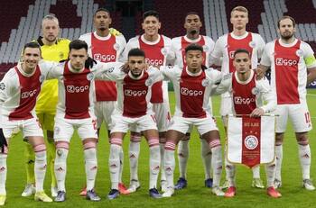 Ajax goleó 4-2 al Sporting de Lisboa y camina sin cuidado a los octavos de la Champions