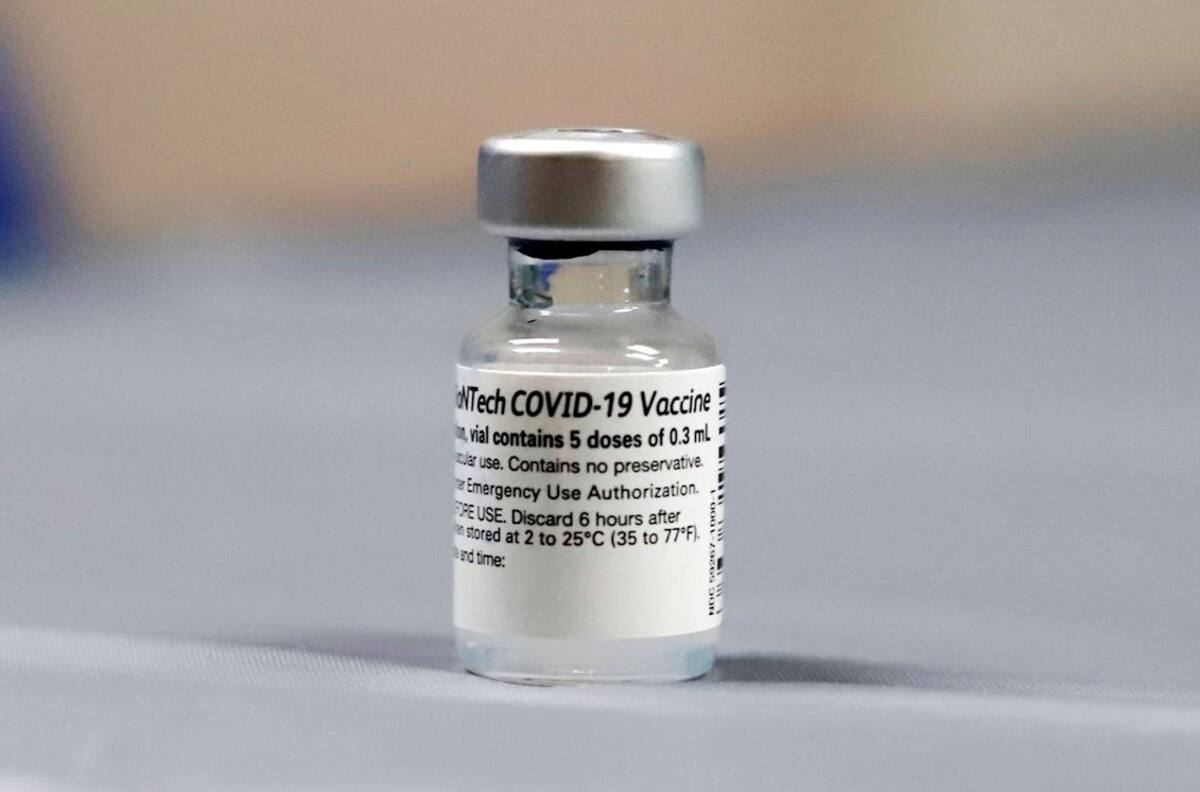 Cofepris autorizó la vacuna anticovid de Pfizer para mayores de 12 años en México