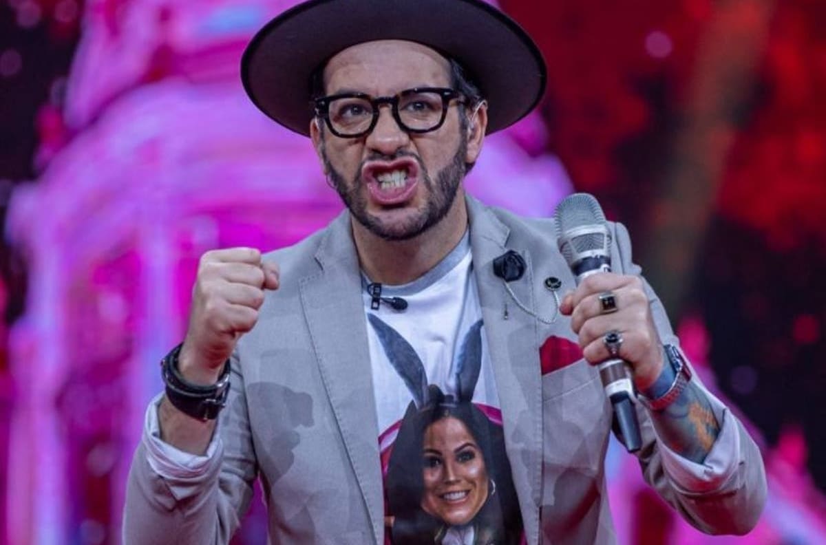 Faisy responde a fan en Twitter quien lo quiere fuera de Me Caigo de Risa