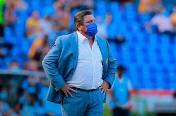 Piojo Herrera criticó la triple jornada FIFA