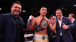 El rival que busca Óscar de la Hoya para Jaime Munguía y que es “protegido” por el CMB