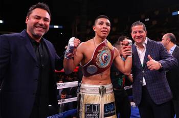 El rival que busca Óscar de la Hoya para Jaime Munguía y que es “protegido” por el CMB