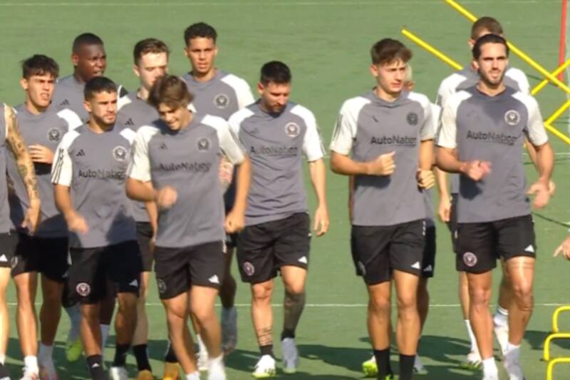 Lionel Messi se encuentra preparando para su debut ante Cruz Azul.