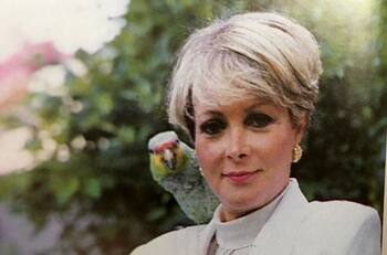 Lolita Ayala sorprende con foto en bikini durante vacaciones en la playa