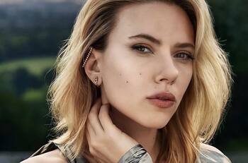 Scarlett Johansson se ve así como "Hiedra venenosa", la diseñan sus fans