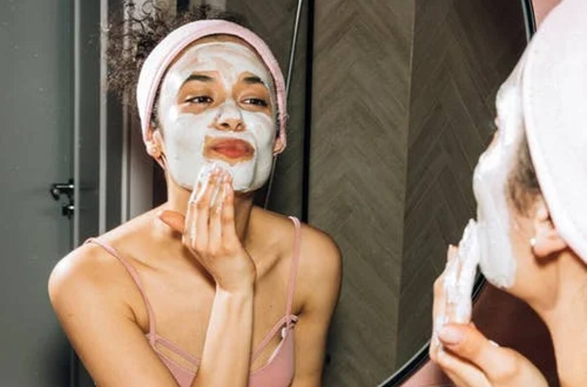Belleza: Protege a tu piel de la contaminación con esta rutina de skincare