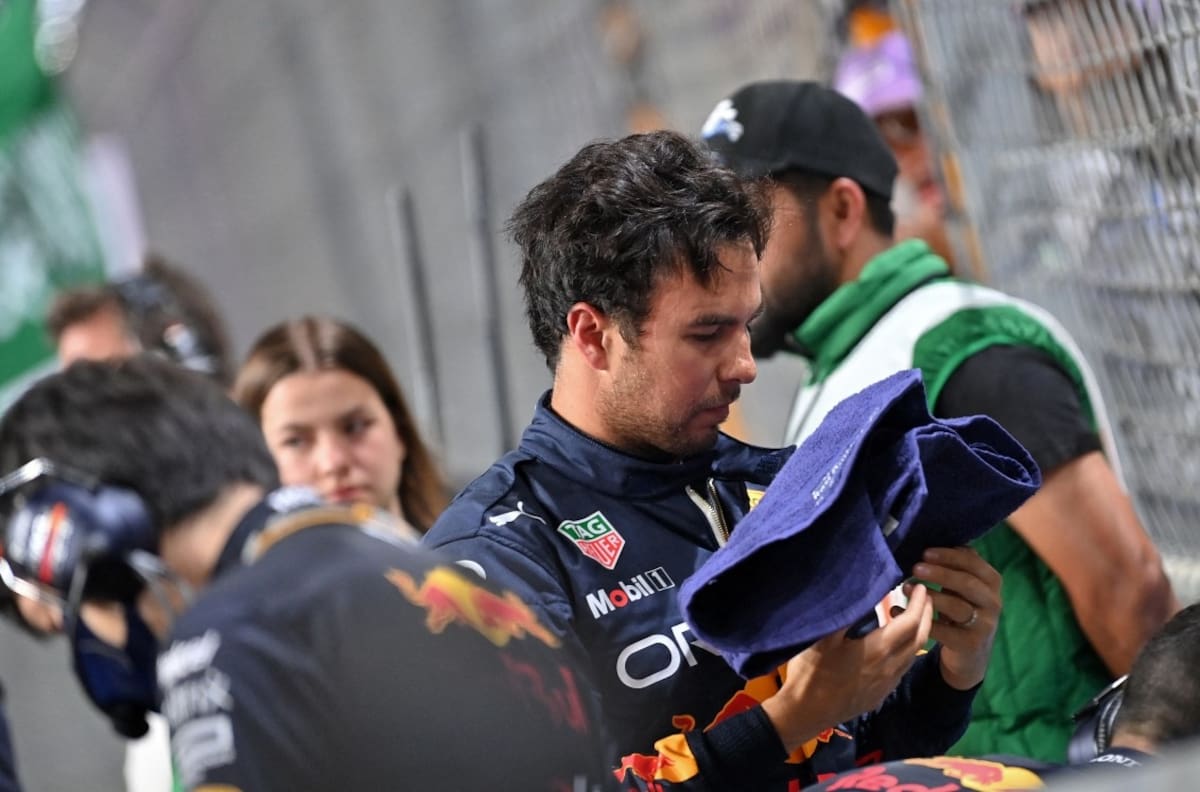 "Son de las carreras que duelen mucho", Checo Pérez tras culminar en el cuarto lugar del GP de Arabia Saudita