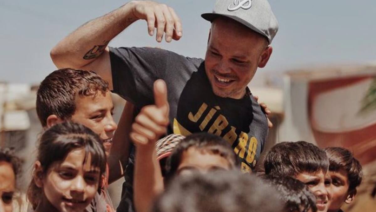 ¿Por qué René de Calle 13 se llama "Residente"?