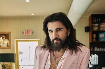 Juanes rinde homenaje a Metallica