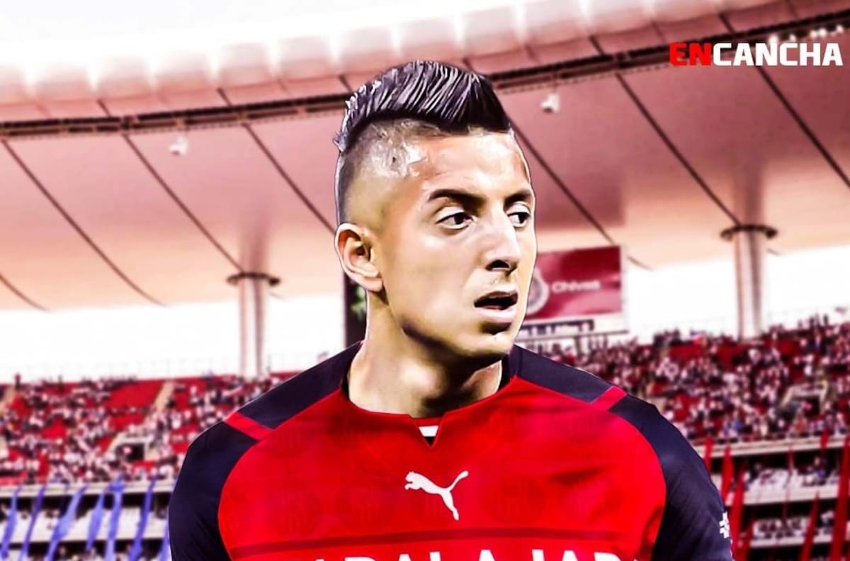 OFICIAL | Roberto Alvarado es nuevo jugador de las Chivas