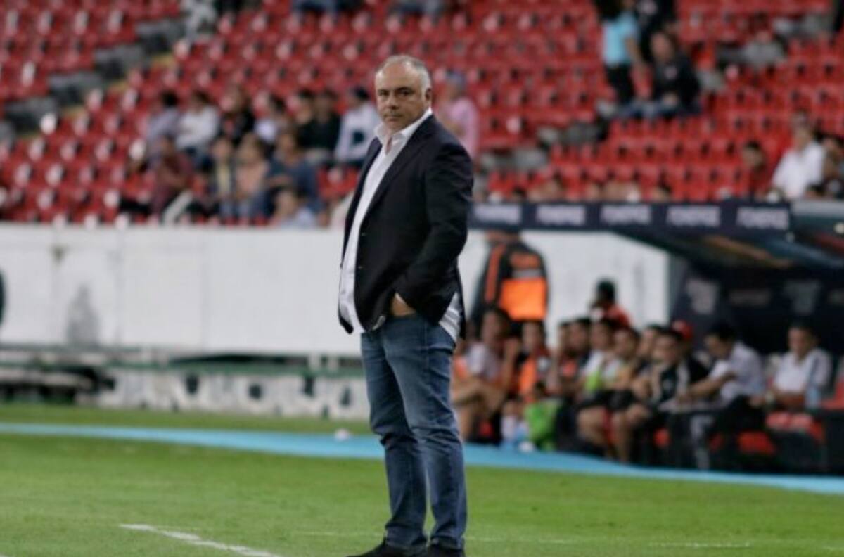 Memo Vázquez dejó de ser técnico del Necaxa