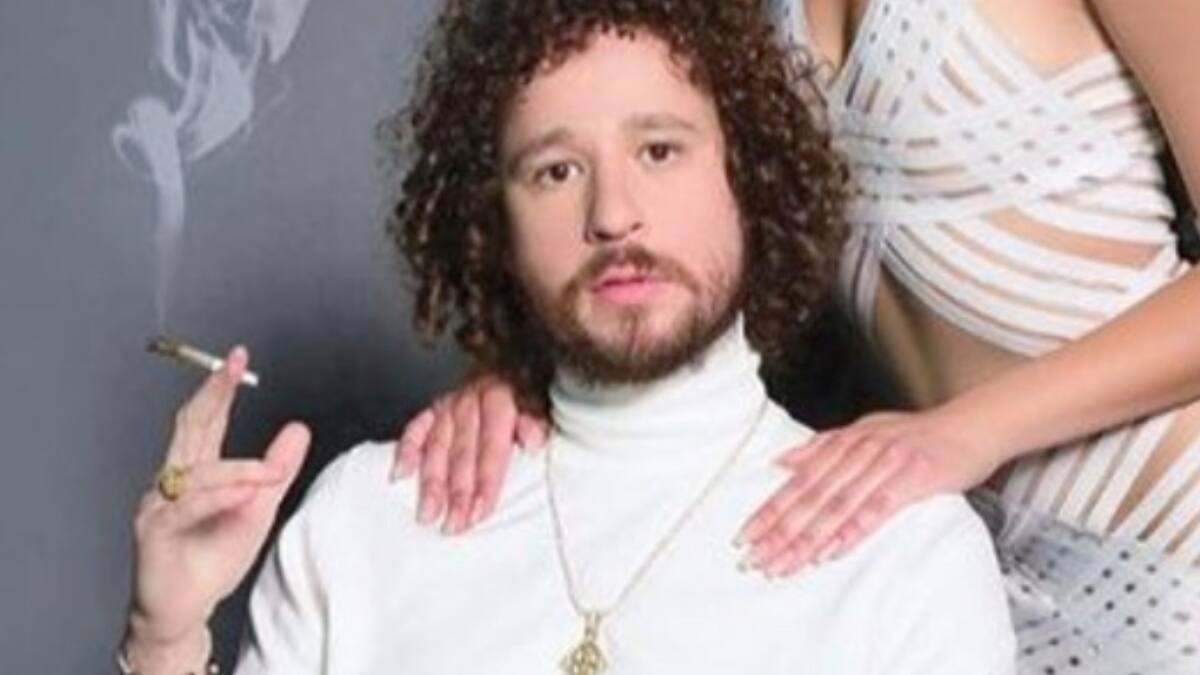 Luisito Comunica sale fumando marihuana en la portada de Playboy