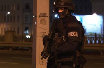 Prisión a un policía por por publicar una foto de la comida favorita de Hitler en redes sociales en Austria