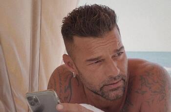 Ricky Martin asegura no haberse tocado el rostro