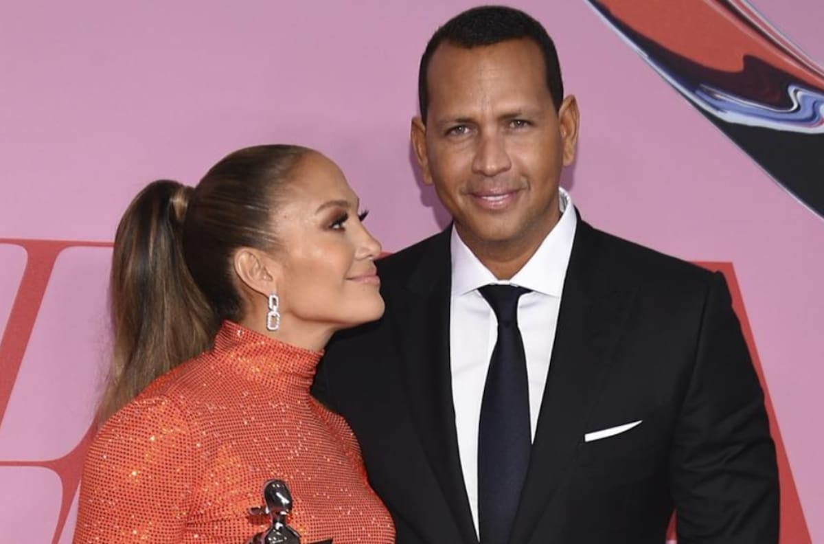 Aseguran que Jennifer Lopez y Alex Rodriguez están haciendo todo lo posible para priorizar su relación