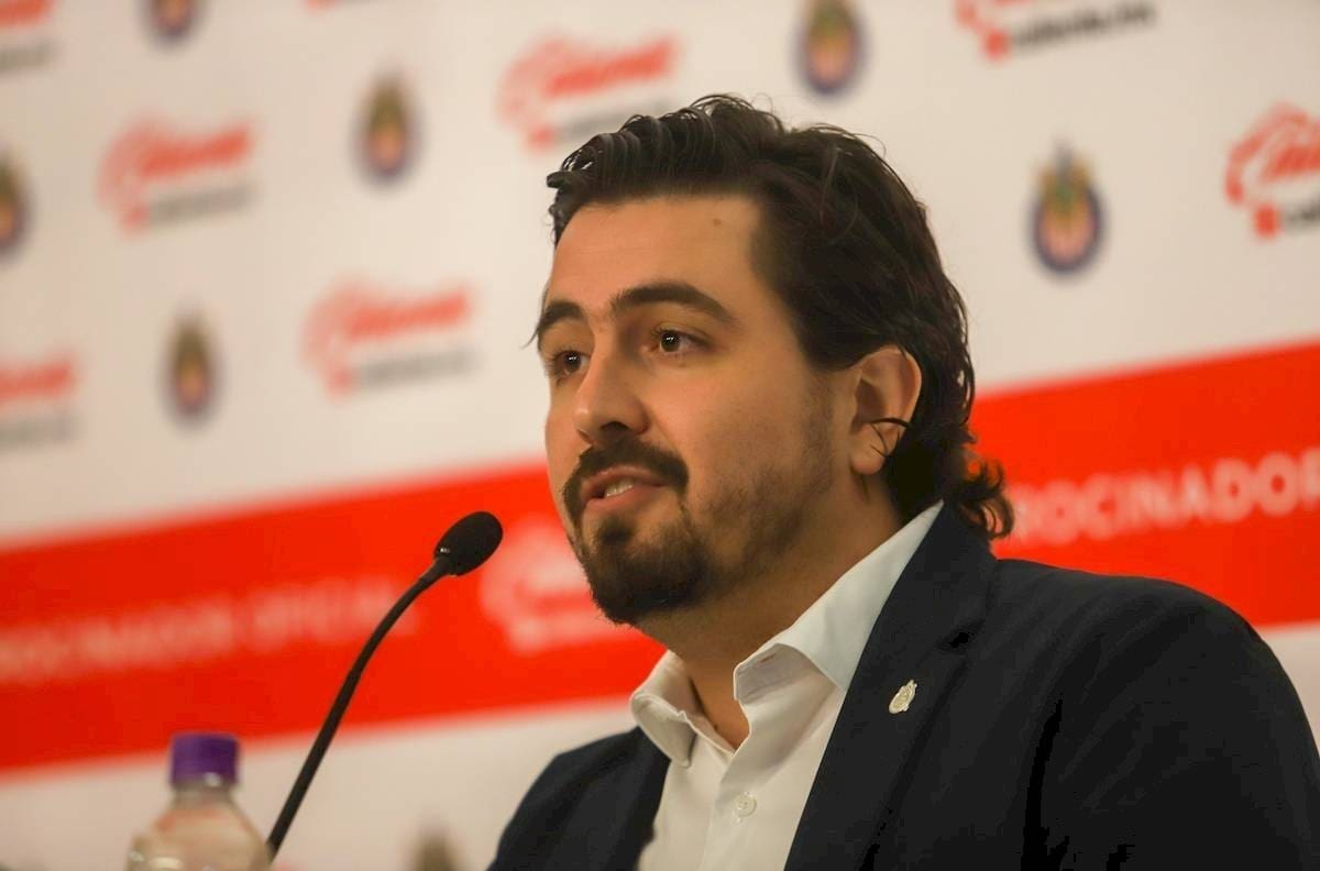 Amaury Vergara respondió a las críticas por haber estado en una boda y no en el Clásico Nacional