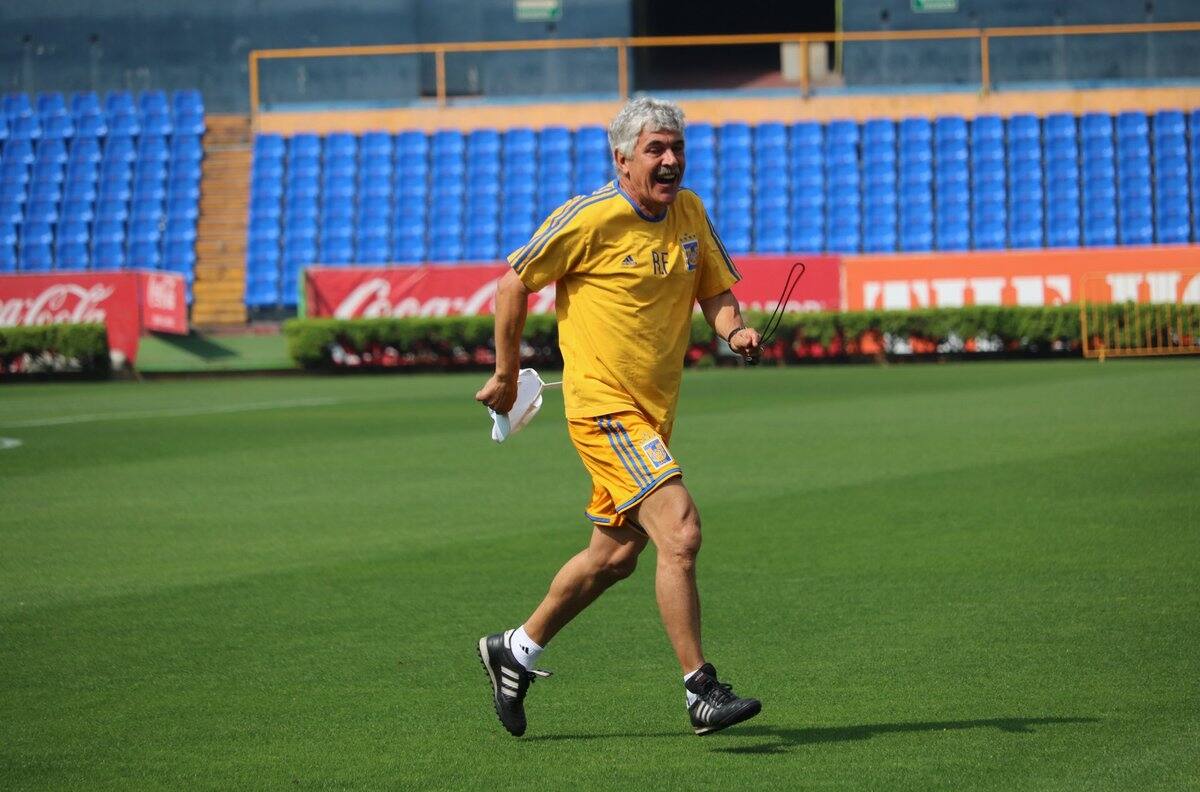 Javier Aguirre elogió paso de Ricardo "Tuca" Ferretti en Tigres