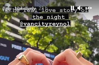 Blake Lively deslumbra en la red carpet de la nueva película de Ryan Reynolds