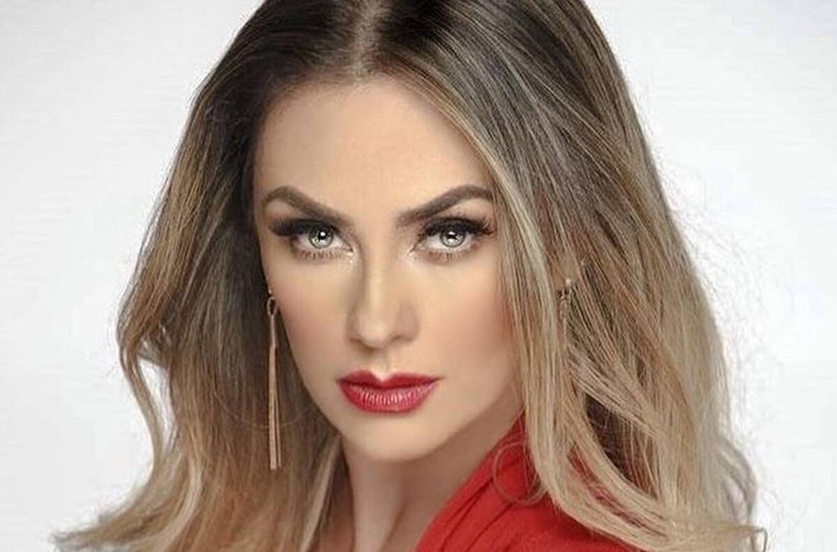 Aracely Arámbula recibe disculpa de reportera que violó su privacidad