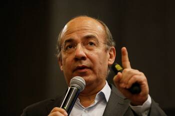 El expresidente de México, Felipe Calderón, recibió cargo en la FIA