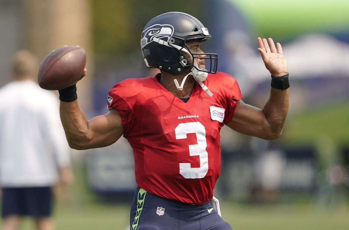 ¡Respira Seattle! Russell Wilson podría regresar en 2021