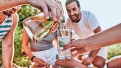 Conoce 5 bebidas para dejar de tomar café e iniciar el día con energía