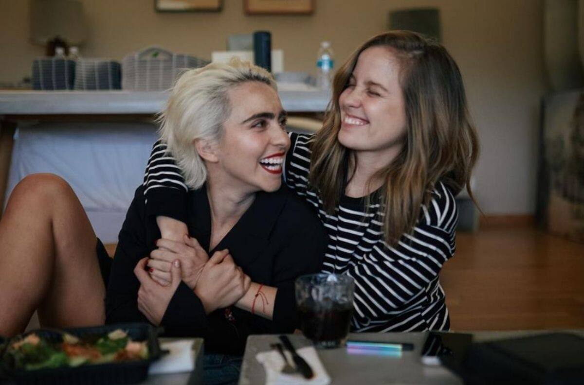 Natasha Dupeyrón y Karla Farfán protagonizan polémico (y candente) video en TikTok