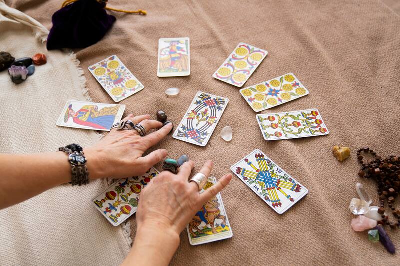 ¿Quieres un consejo para hoy? Elige una carta y obtenlo.