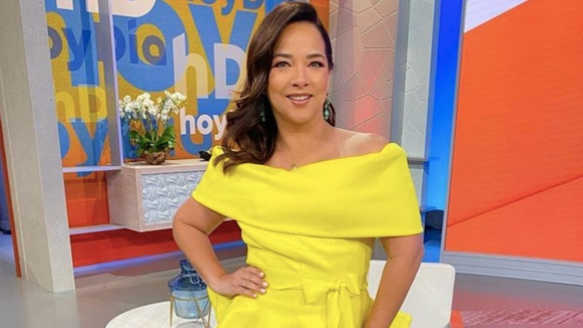 Adamari Lopez sorprende con espectacular figura en look amarillo