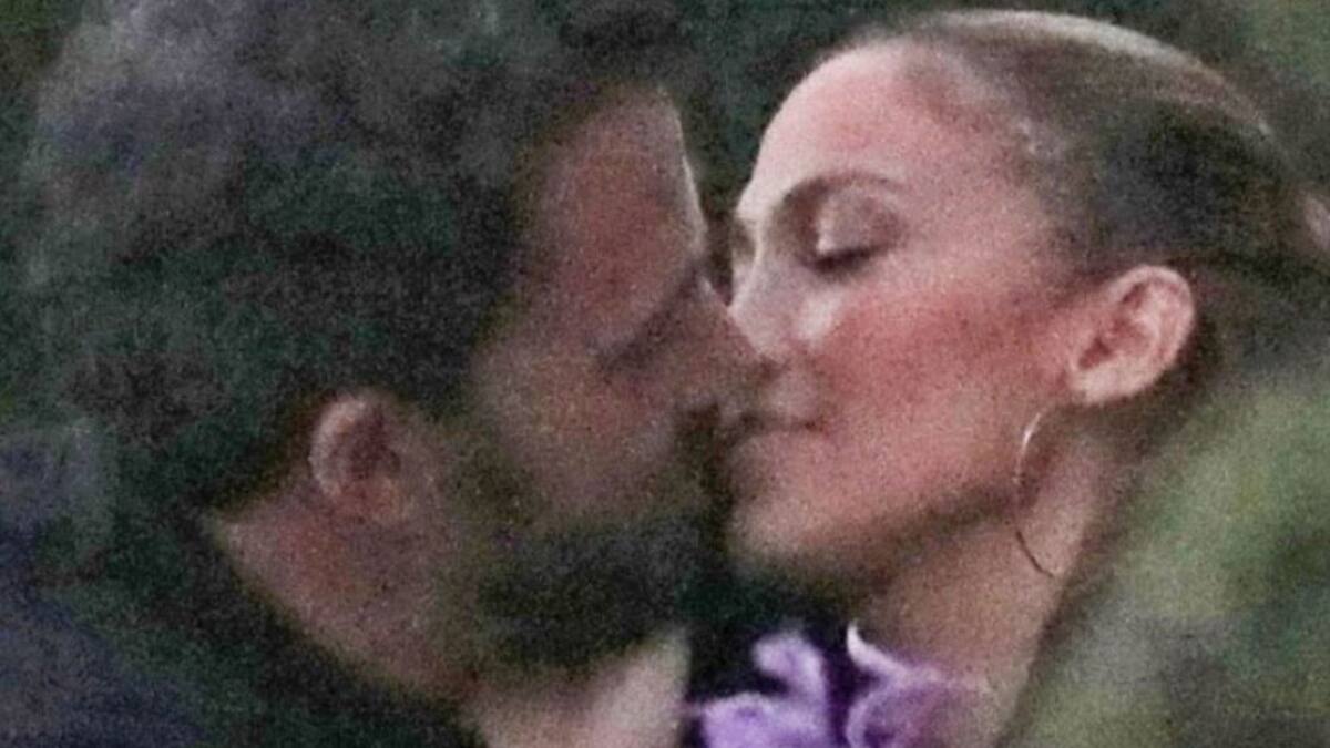 Ben Affleck está planeando pedirle matrimonio a Jennifer Lopez el día de su cumpleaños