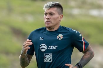 ¡Es oficial! Nico Castillo viajará hoy a Brasil para reportar con el Juventude