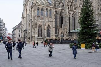 Sortean en televisión austriaca casas y autos para incentivar a quien se vacune contra Covid