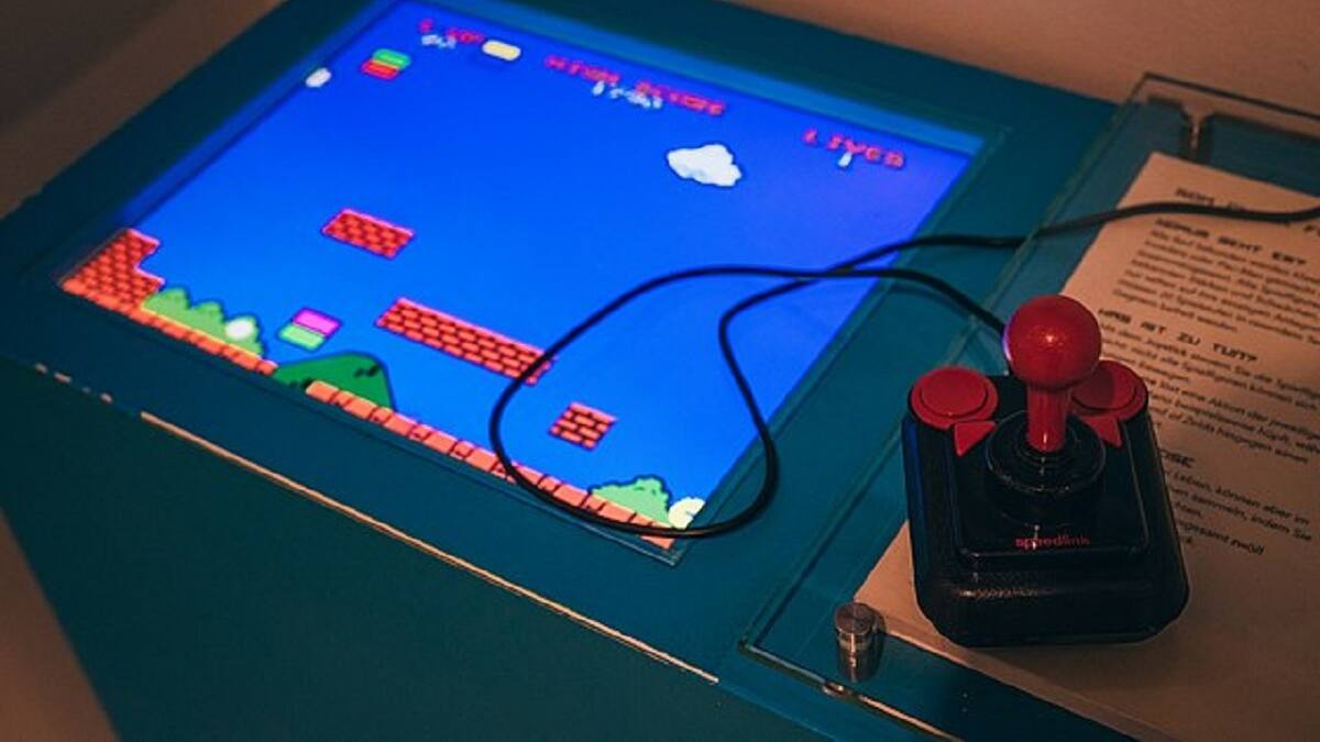 ¡De locos! Copia de Super Mario se vende en 2 millones de doláres