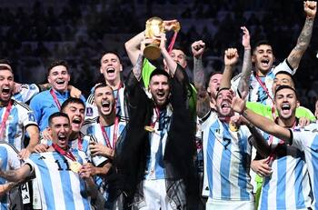 Fue campeón del mundo con Argentina, lo desechó su club y ahora se podría ir al fútbol de Turquía