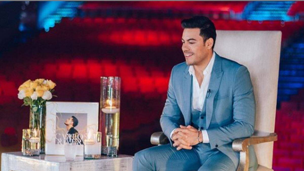 Carlos Rivera presentó 'Leyendas', un disco para homenajear a Manzanero, Raphael, Roberto Carlos y a Omara Portuondo