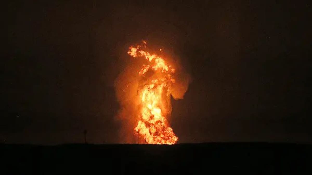 Explota pirotecnia en parroquia de Querétaro | VIDEO