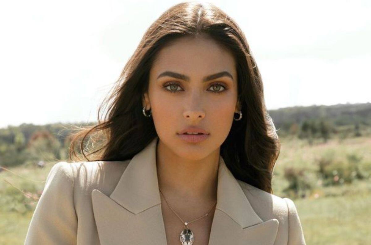 Ella es Renata Notni la actriz y modelo mexicana de la que todo mundo habla