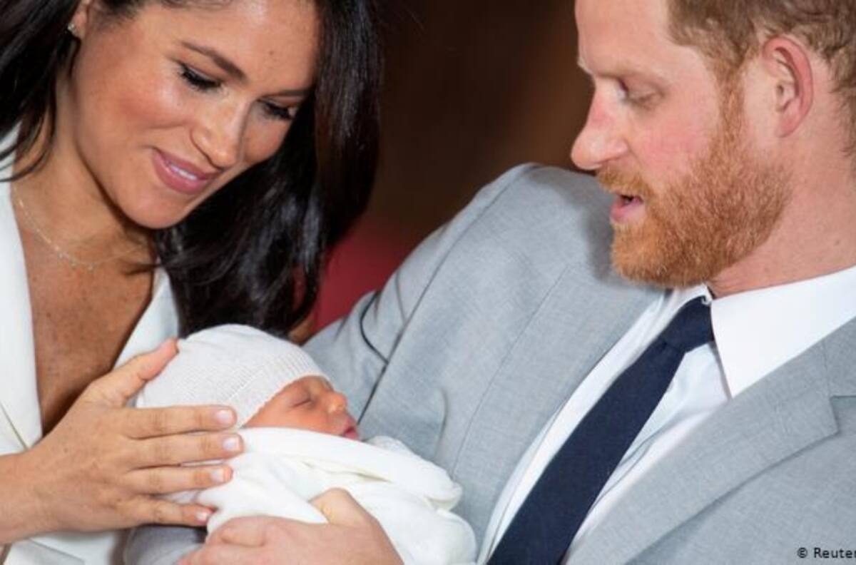 ¡Globos de cumpleaños para Archie! Meghan Markle y el príncipe Harry comparten una tierna fotografía en su segundo año de vida