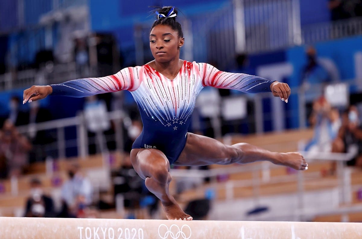 Simone Biles regresó con medalla a Tokio 2020