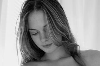 Stella Banderas, la hija de Antonio Banderas y Melanie Griffith, se estrena como perfumista