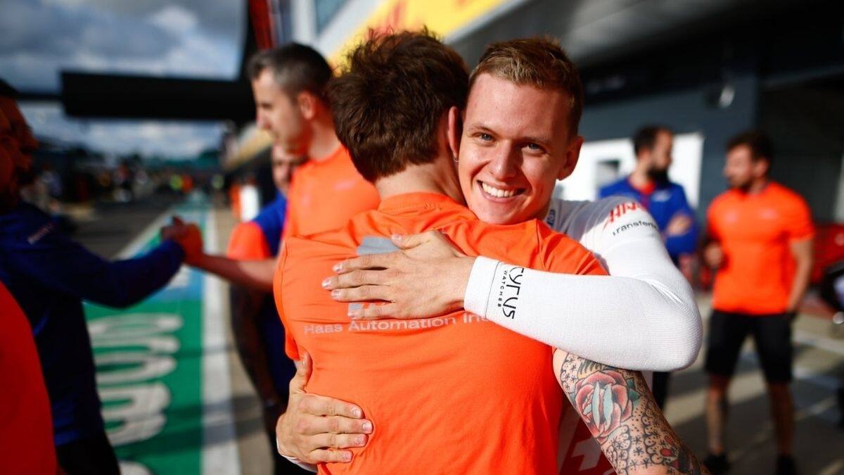 VIDEO | Así festejó la familia Schumacher la carrera de Mick con Haas en el GP de Gran Bretaña